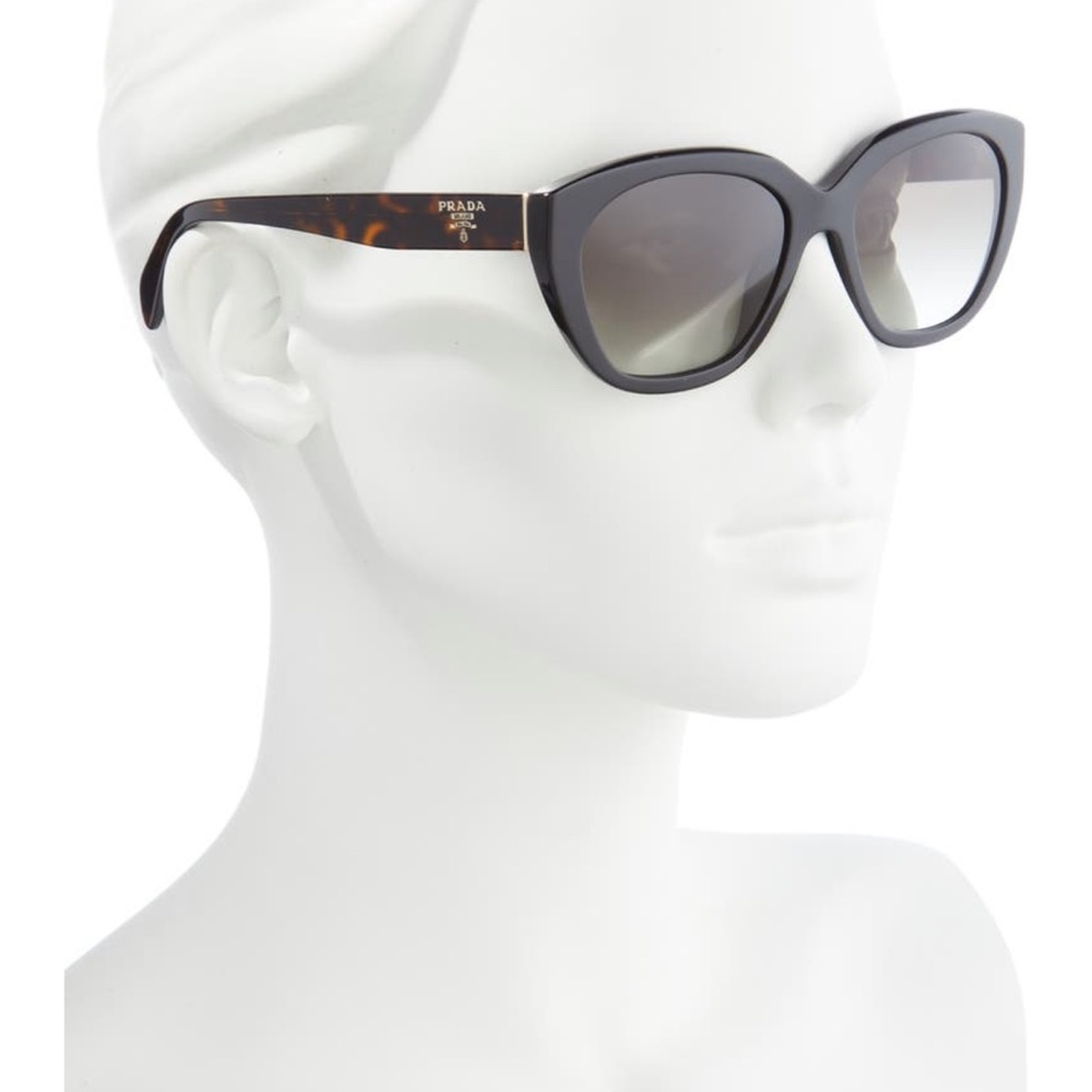 PRADA Sungkasses - Picture 10 of 12